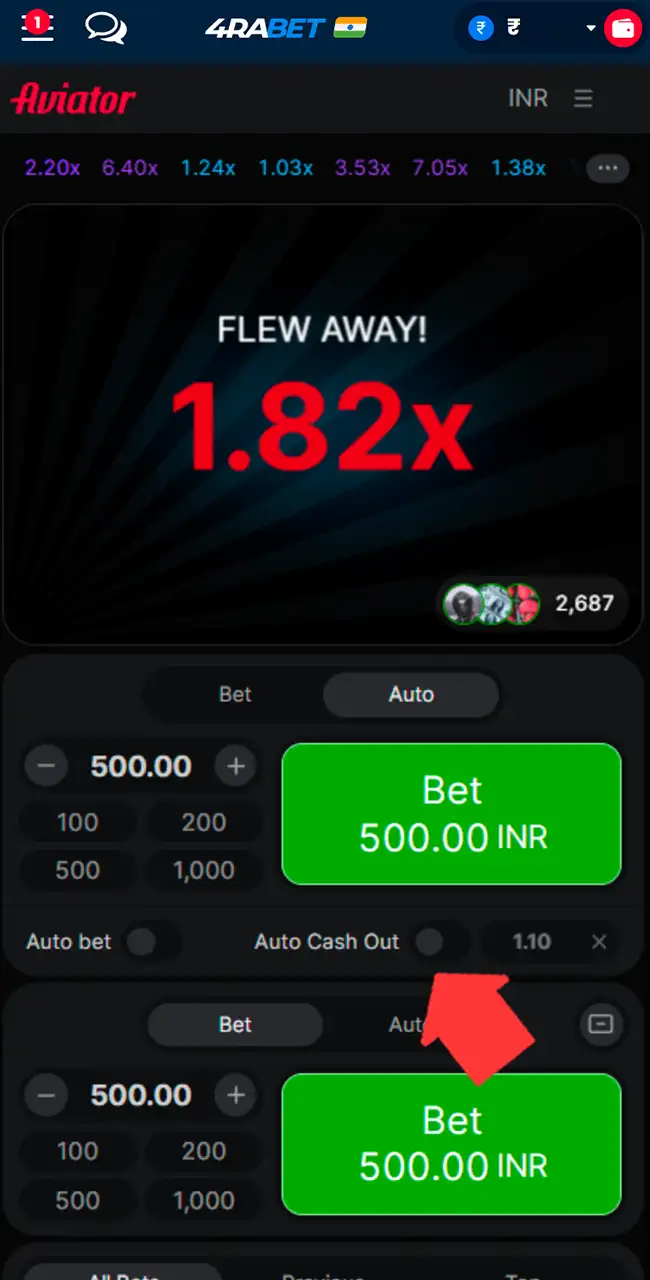 Pestaña Auto del panel de apuesta de Aviator en 4rabet con los interruptores Auto bet y Auto Cash Out tras una ronda que terminó en 1.82x